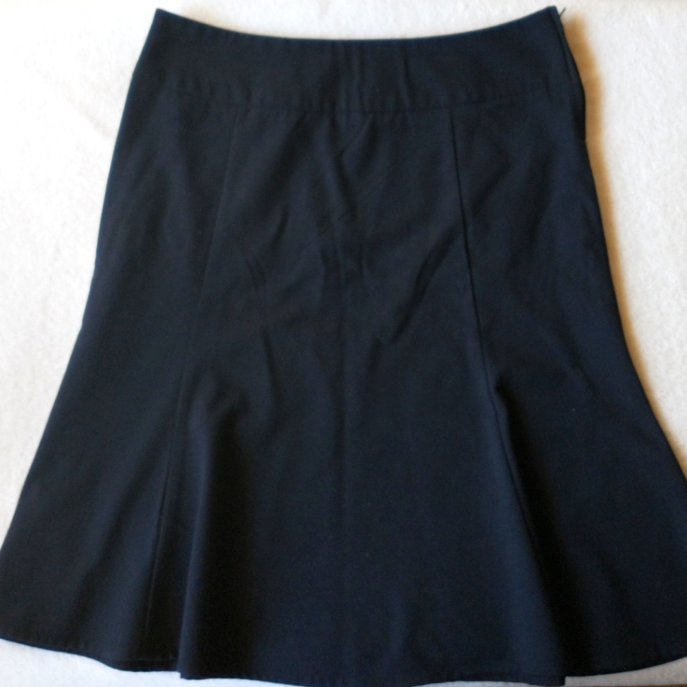 Maurices simple black skirt